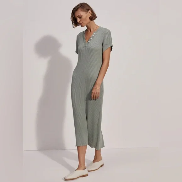 varley green dress Atrium High Rise Short 4.5, XS in Verdant Green